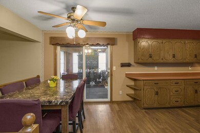 2246 Vivian Ln, Saint Paul, MN 55119 - photo 6