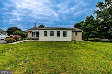 157 W 2nd St, Red Hill, PA 18076 - photo 4