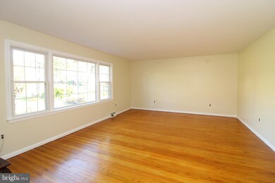 24 Dansfield Dr, Wilmington, DE 19803 - photo 4