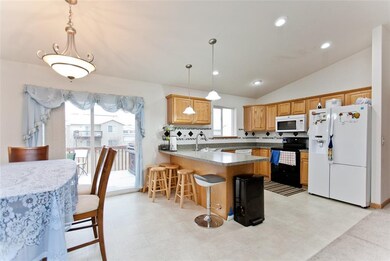 1101 Koudsi Blvd NW, Cedar Rapids, IA 52405 - photo 3