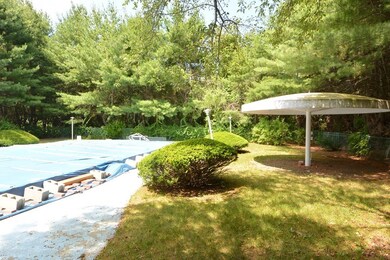 9 Sterling St, Lancaster, MA 01523 - photo 5