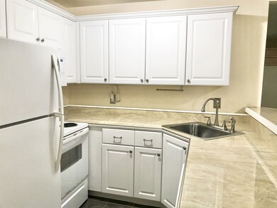 35 Seminary Hill unit 26C, West Lebanon, NH 03784 - photo 4