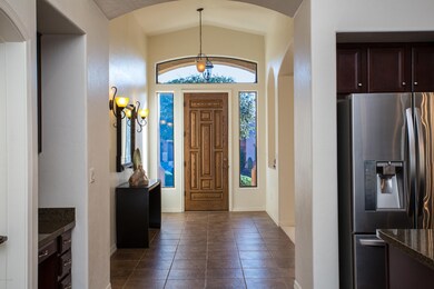 Foyer Pict 1
