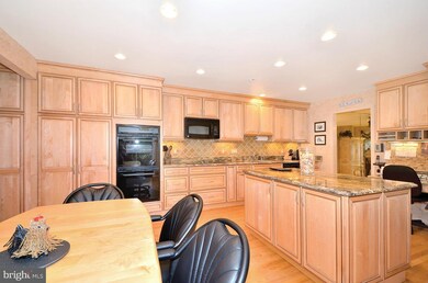 5213 Strathmore Ave, Kensington, MD 20895 - photo 7