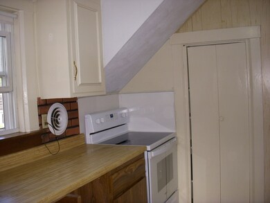 14 Cottage St unit 2, Hudson, MA 01749 - photo 3