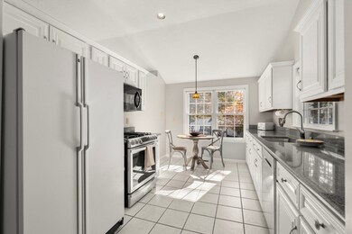 154 Danforth St, Framingham, MA 01701 - photo 7