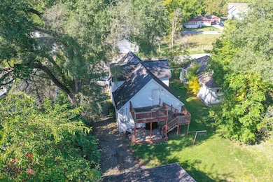1932 Lowell Ave unit Upper Unit, Saginaw, MI 48601 - photo 5