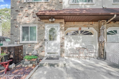 72 Eric Ln, Staten Island, NY 10308 - photo 4