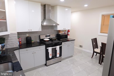 1012 Franklin St, Trenton, NJ 08610 - photo 5