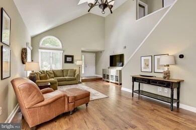 8109 Tamar Dr, Columbia, MD 21045 - photo 2