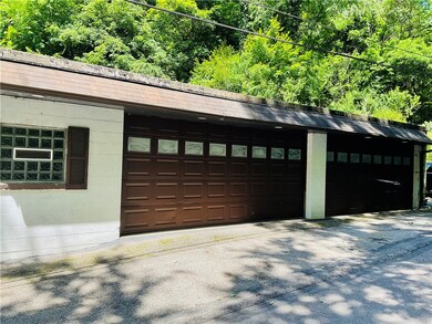 OVERSIZED 2 CAR GARAGE