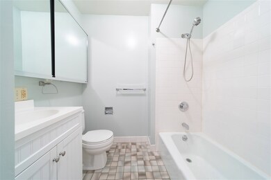 264 3rd St unit 2L, Jersey City, NJ 07302 - photo 6