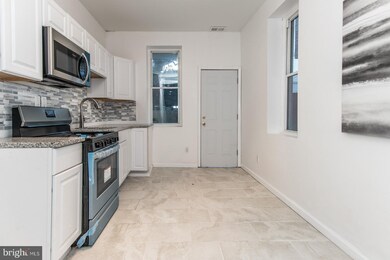 2042 Tasker St, Philadelphia, PA 19145 - photo 4