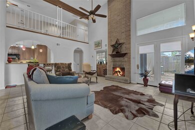 8009 Oakwood Forest Dr, Houston, TX 77040 - photo 4