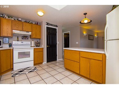 108 Nicholas Ct, Sutherlin, OR 97479 - photo 5