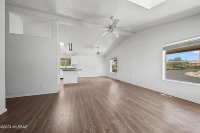 15770 N Oracle Rd unit B2, Tucson, AZ 85739 - photo 2