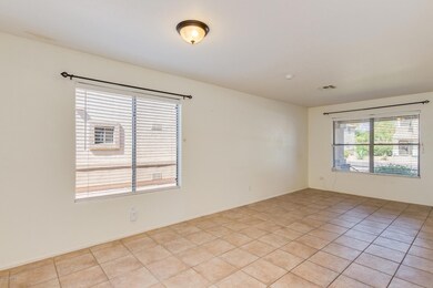 Living/Dining Rm