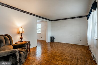 4201 Merrybells Ct, Reading, PA 19605 - photo 5