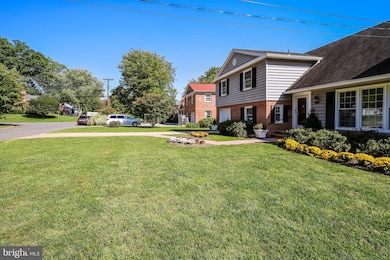 7419 Venice St, Falls Church, VA 22043 - photo 3