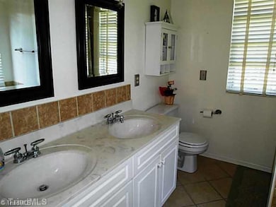 2619 White Fence Way, High Point, NC 27265 - photo 7