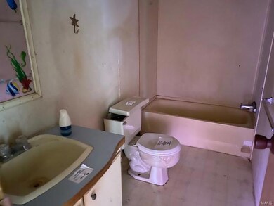 5005 Oak Grove Church Rd, Robertsville, MO 63072 - photo 7