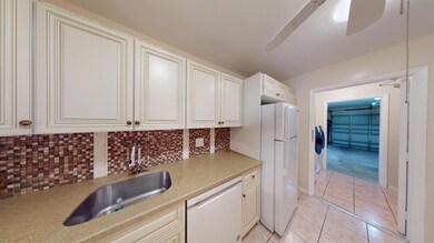 121 Lake Paula Dr, West Palm Beach, FL 33411 - photo 6