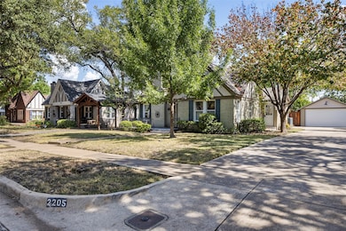 2205 Stanley Ave, Fort Worth, TX 76110 - photo 3