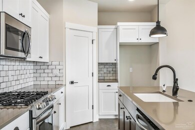 4133 SW 42nd St, Redmond, OR 97756 - photo 3