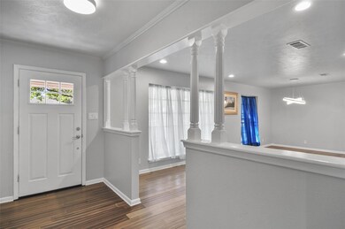 304 Circleview Dr S, Hurst, TX 76054 - photo 3