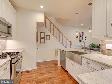 20860 Pitt Terrace, Sterling, VA 20165 - photo 5