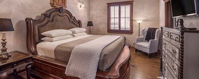 208 W Schubert St, Fredericksburg, TX 78624 - photo 6