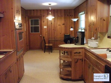 617 Larue Dr, San Marcos, TX 78666 - photo 2