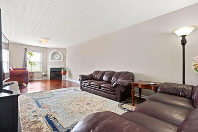 116 Rolling Meadow Ct-4-SMALL