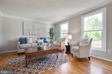 15153 Holleyside Dr, Dumfries, VA 22025 - photo 6