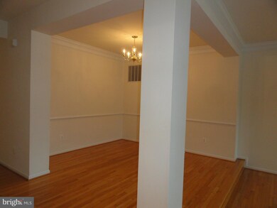 42916 Overly Square, Chantilly, VA 20152 - photo 6