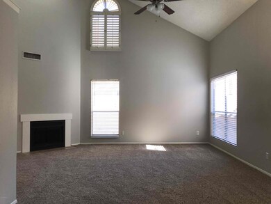 526 E Topeka Dr, Phoenix, AZ 85024 - photo 2