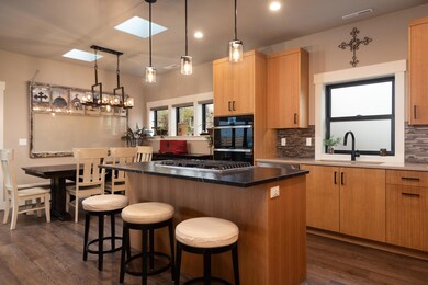 1235 NW Albany Ave, Bend, OR 97701 - photo 7