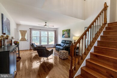 9345 Creekview Dr, Laurel, MD 20708 - photo 5