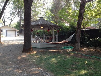 11022 Blackwell Rd, Central Point, OR 97502 - photo 5