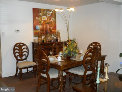 9809 Bale Ct, Owings Mills, MD 21117 - photo 7