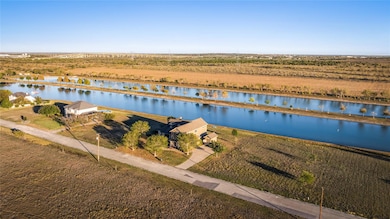 12509 Aquaplex, Buda, TX 78610 - photo 2