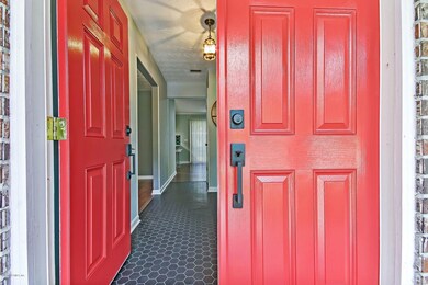 5253 Magnolia Oaks Ln, Jacksonville, FL 32210 - photo 4