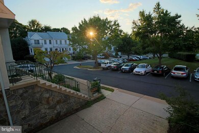 4026 Dogberry Ln, Fairfax, VA 22033 - photo 6