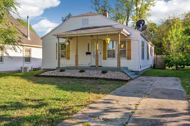 1032 W Locust St, Springfield, MO 65803 - photo 2