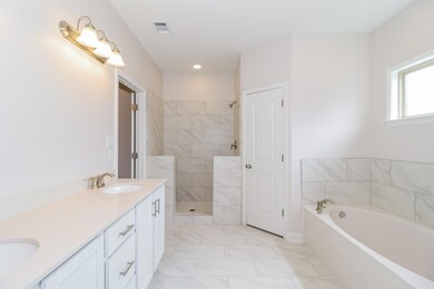 172 Crimsonwood Dr, Byhalia, MS 38611 - photo 7