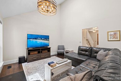 22 Park Ave, Asheville, NC 28803 - photo 6