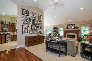 007-Living_Room-3088846-medium