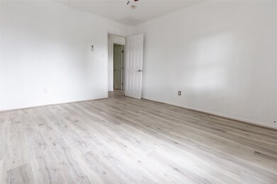 8007 Lawn St unit A, Houston, TX 77088 - photo 5