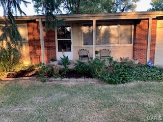 10207 Tanner Dr, Saint Louis, MO 63136 - photo 2