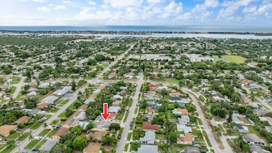 201 NE 28th Ct, Boynton Beach, FL 33435 - photo 3